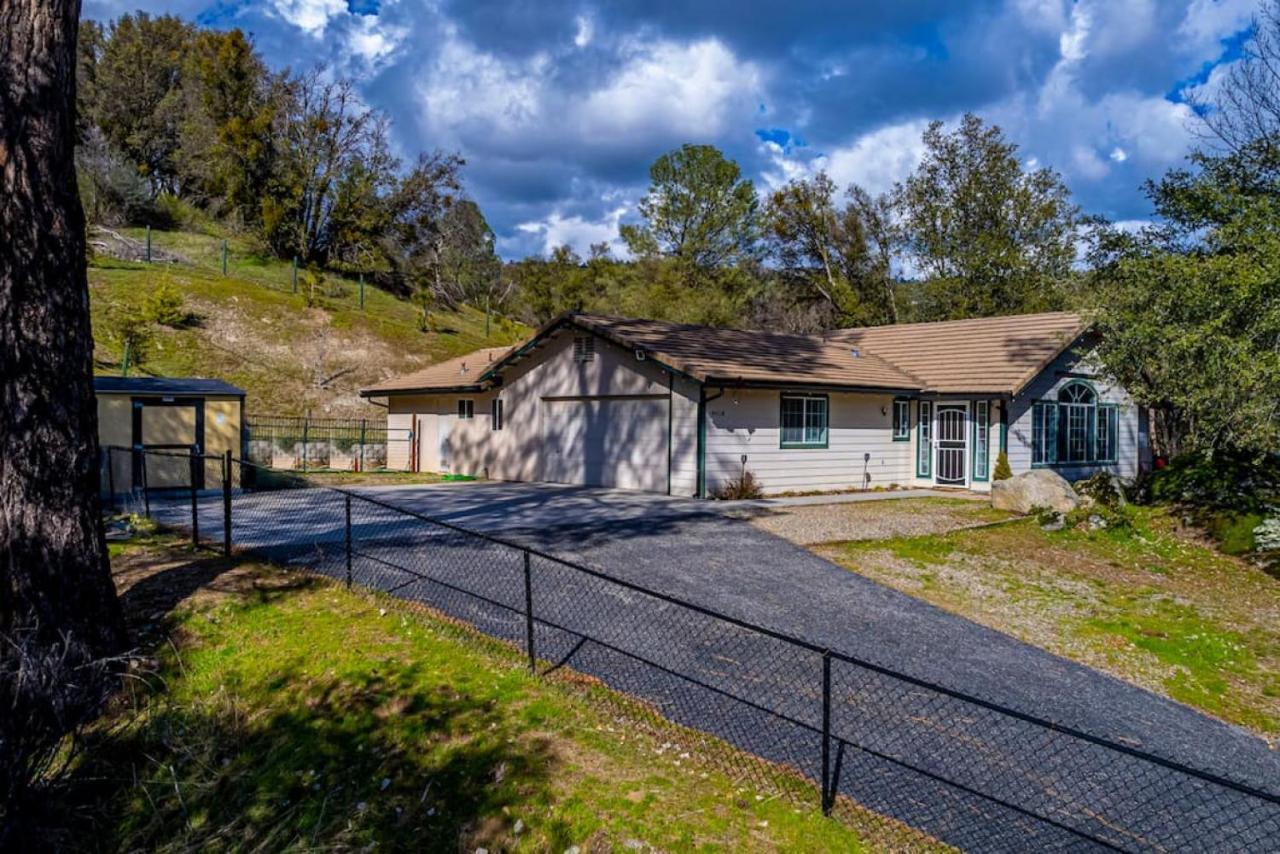 Mystic Mountain Villa, 14 Miles From Yosemite Oakhurst Zewnętrze zdjęcie