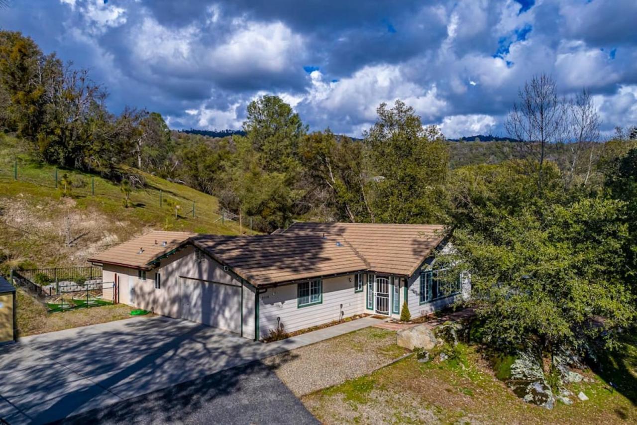 Mystic Mountain Villa, 14 Miles From Yosemite Oakhurst Zewnętrze zdjęcie